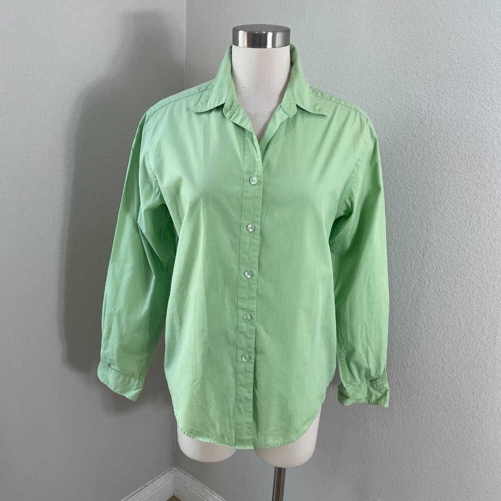 LL Bean Womens Medium Green Button Up Shirt Long Sleeve Blouse Cotton Top